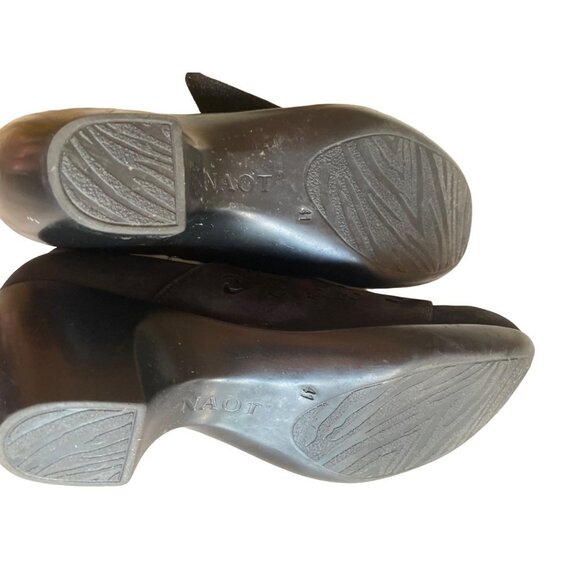 Naot Women's Black Ankle  Bootie Leather Laser Cut Detail Size  41 - Picture 6 of 9